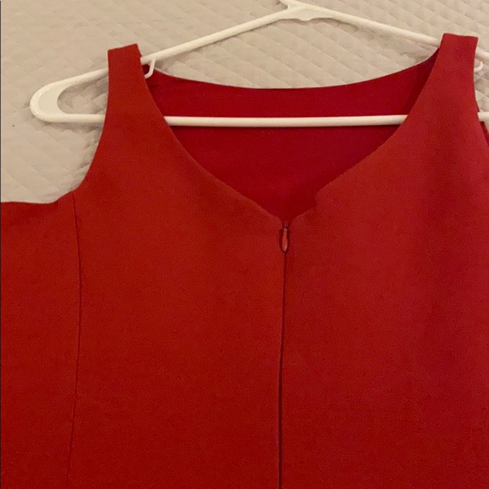 MaxAzria HOST PICK!!! size 4 Lovely! - Picture 6 of 6